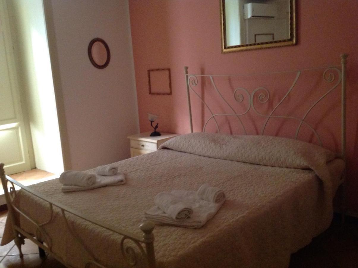 Apartamento Vucciria 57 Locazione Turistica Nel Cuore Pulsante Della Movida! Palermo Exterior foto